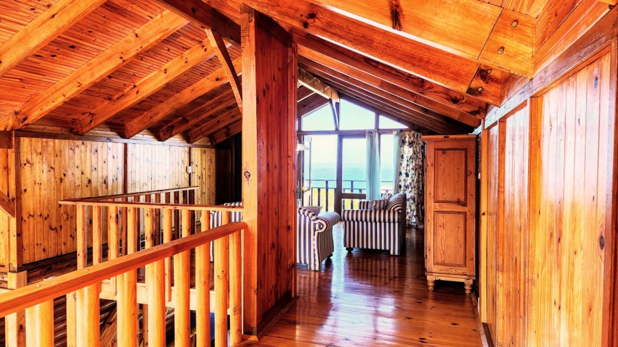 4 Bedroom Property for Sale in Brenton On Sea Western Cape